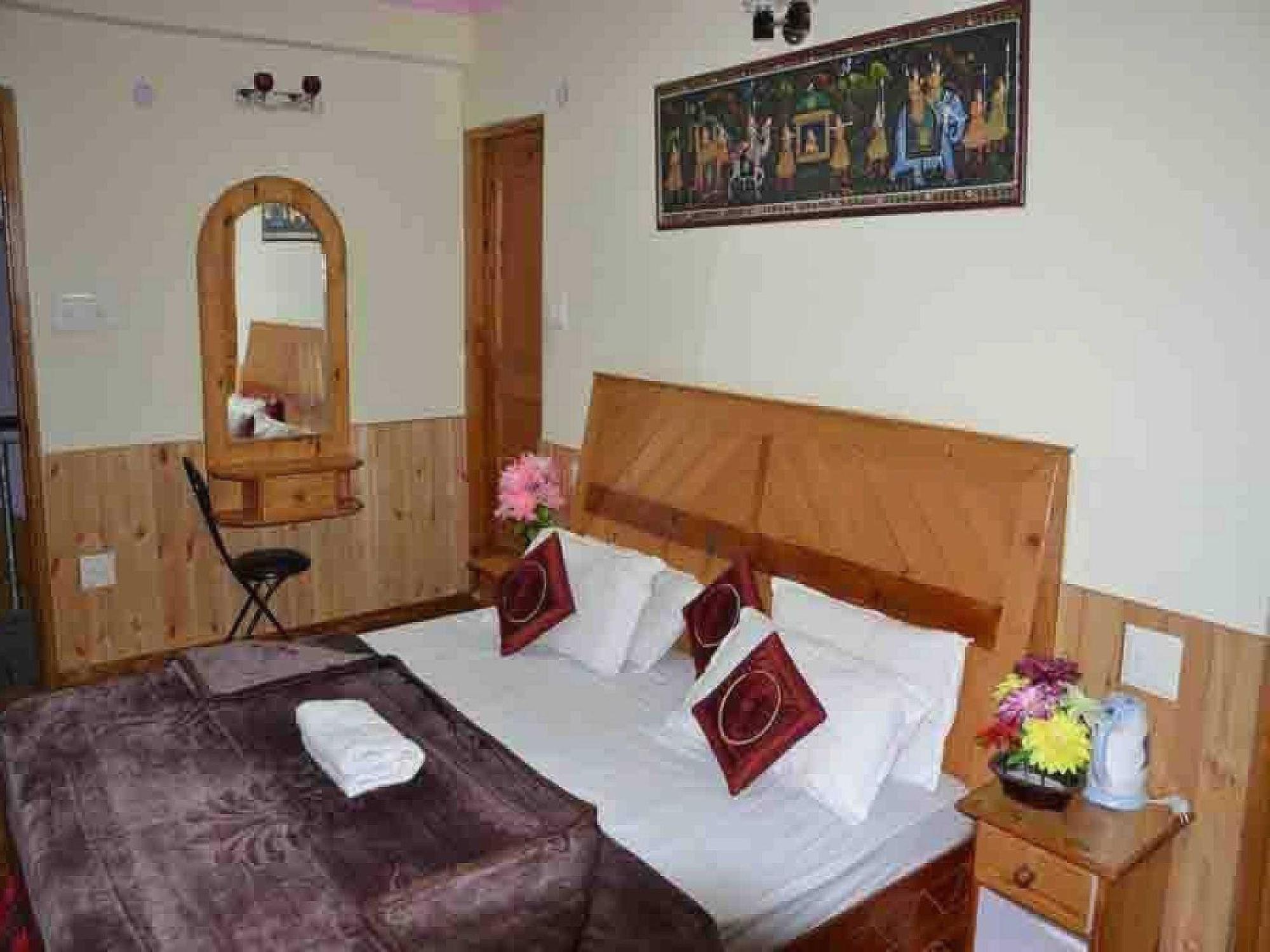 Hotel O Antriksh Cottage Manāli Екстериор снимка