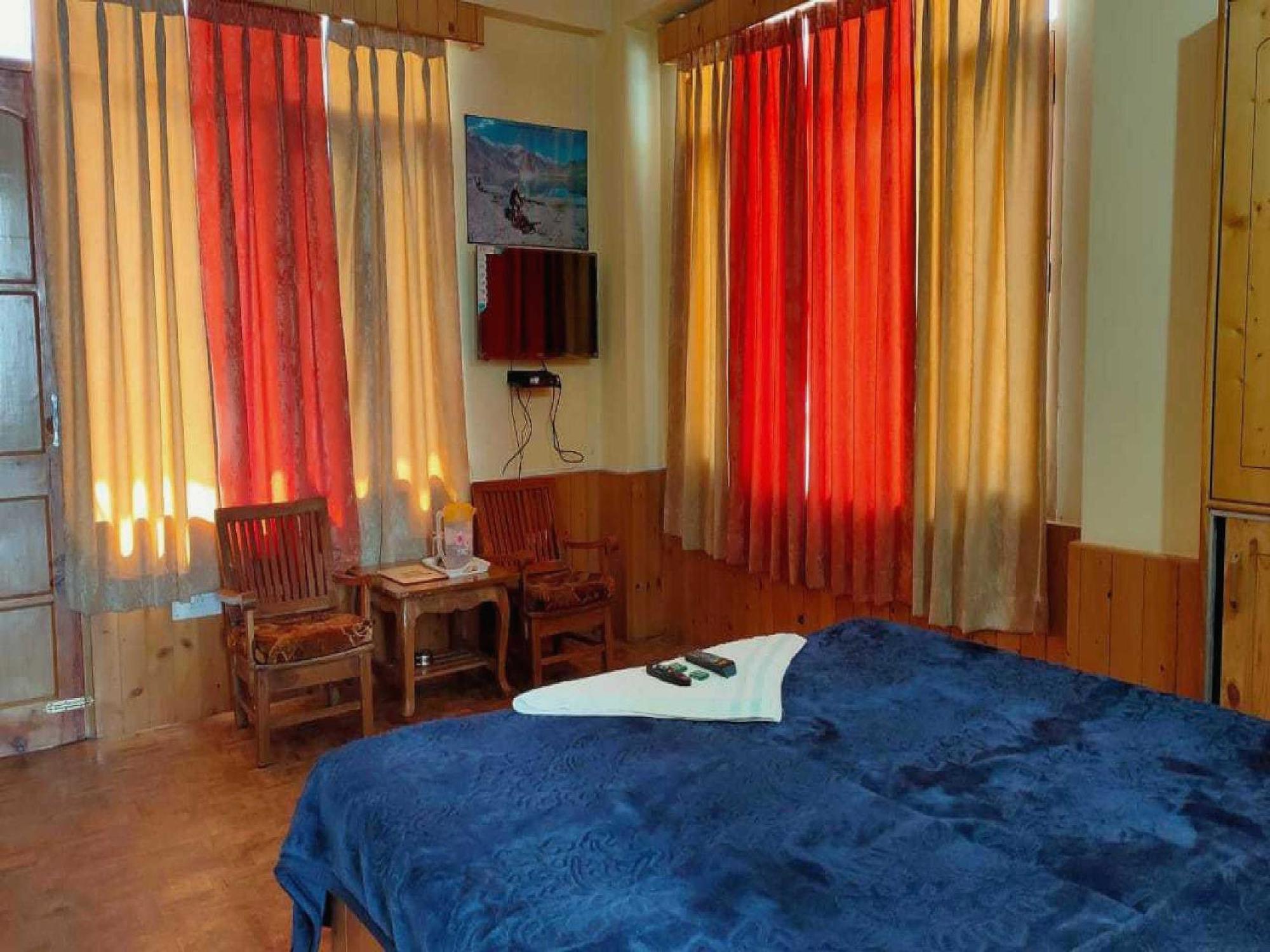 Hotel O Antriksh Cottage Manāli Екстериор снимка
