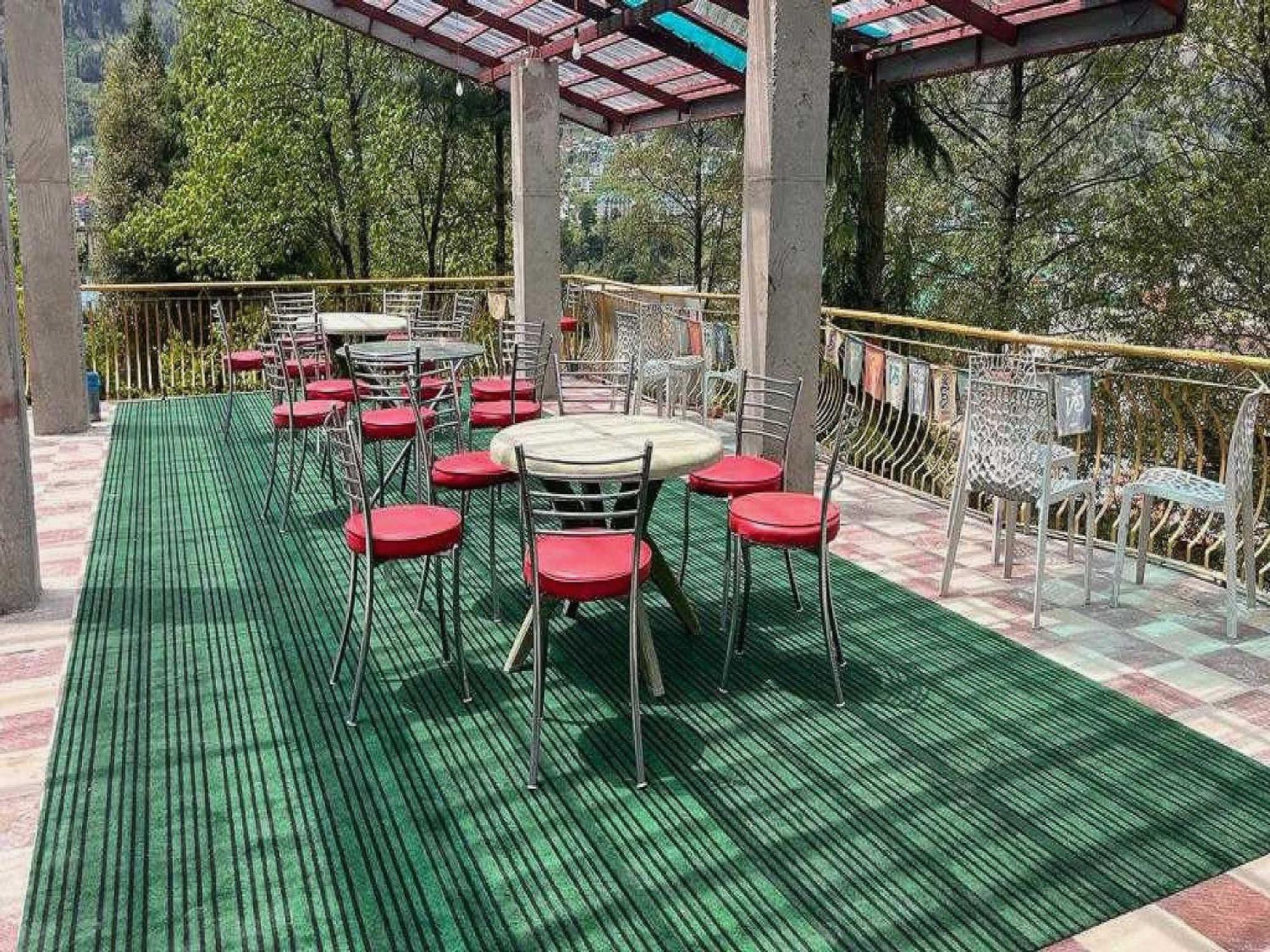 Hotel O Antriksh Cottage Manāli Екстериор снимка
